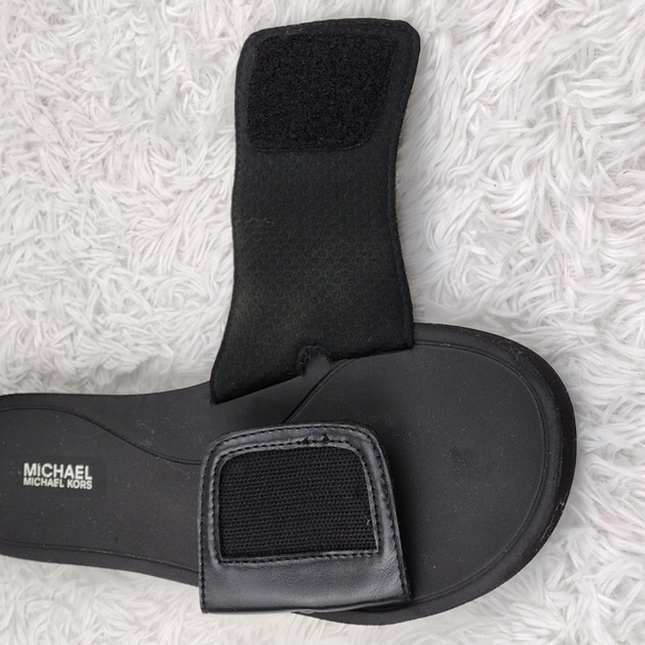 MICHAEL Michael Kors Black Leather Upper Velcro Strap Slide Flip Flop Sandals - Picture 12 of 13